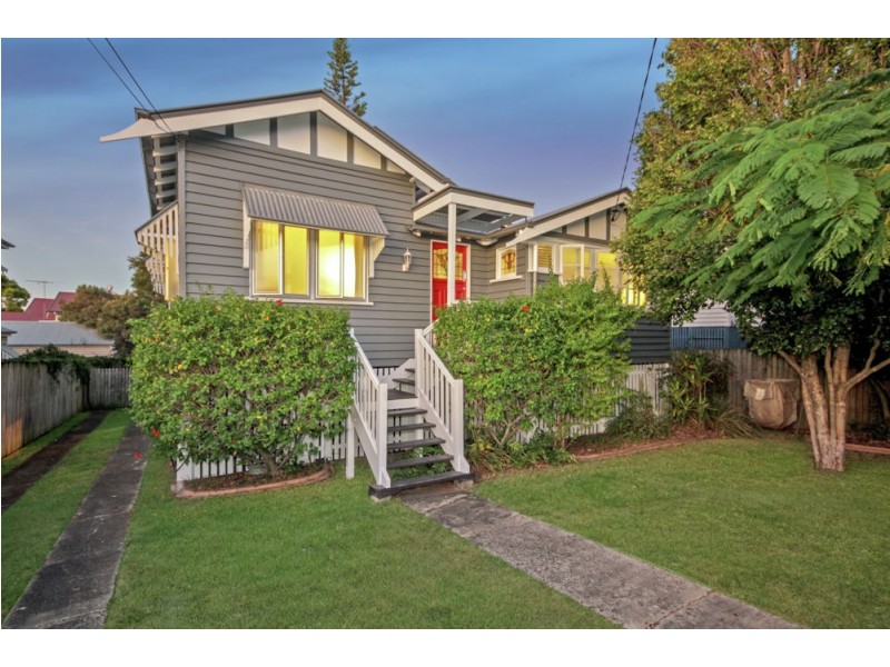 26 St Leonards Street, Coorparoo QLD 4151