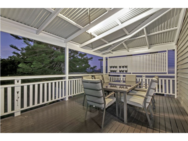 26 St Leonards Street, Coorparoo QLD 4151