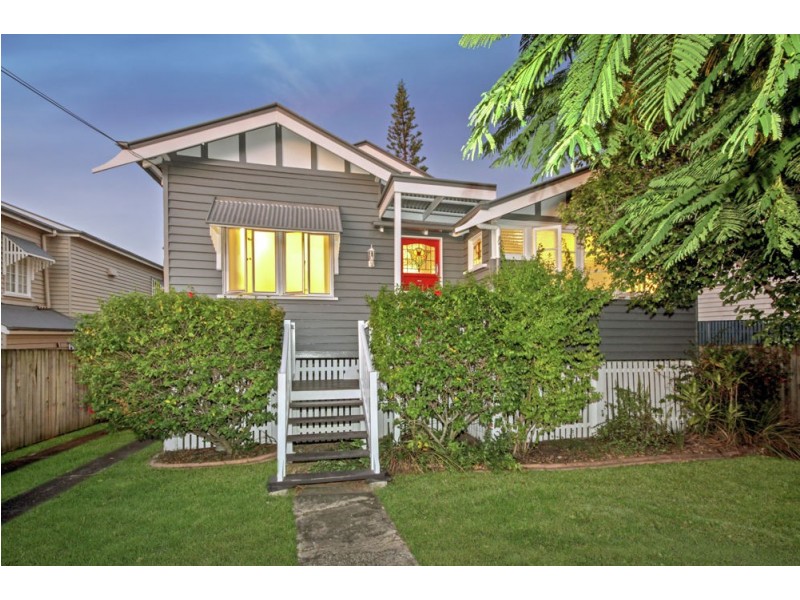 26 St Leonards Street, Coorparoo QLD 4151