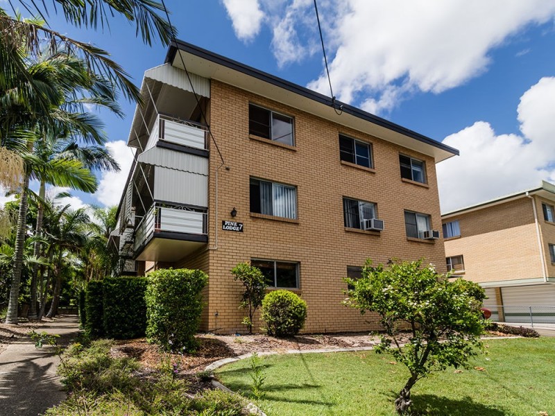 4/7 Robinson Street, Coorparoo QLD 4151