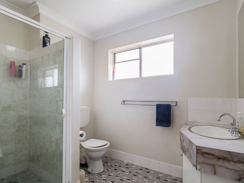 4/7 Robinson Street, Coorparoo QLD 4151