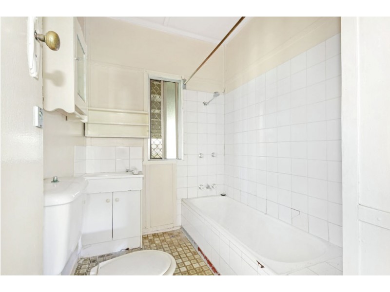 4 Northcliffe Street, Murarrie QLD 4172