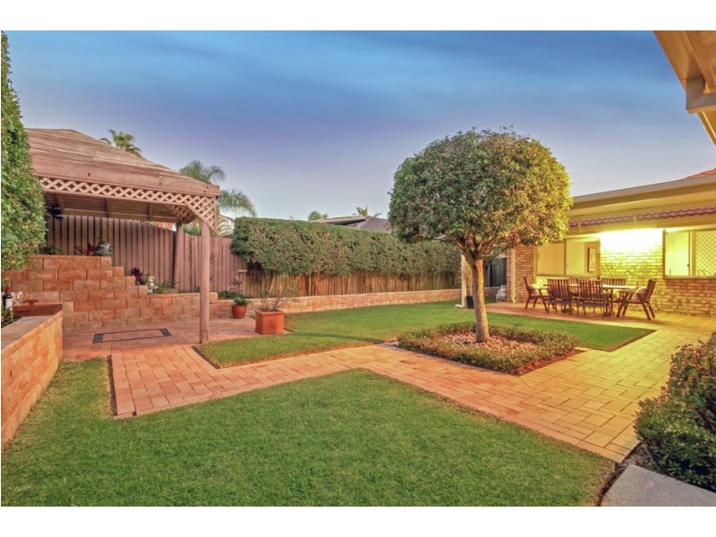 13 Pindari Crescent, Wishart QLD 4122