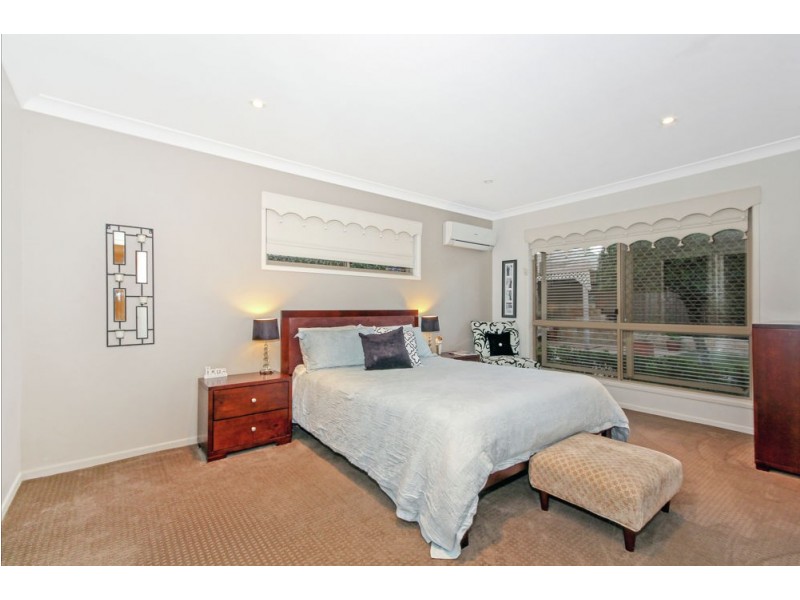 13 Pindari Crescent, Wishart QLD 4122