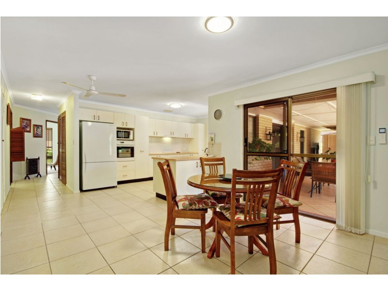 26 Vortigern Street, Carindale QLD 4152