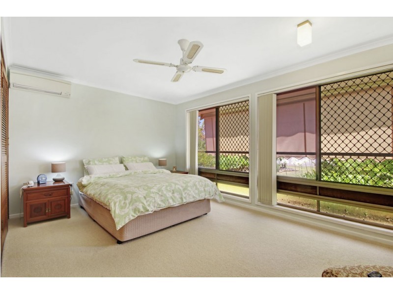26 Vortigern Street, Carindale QLD 4152