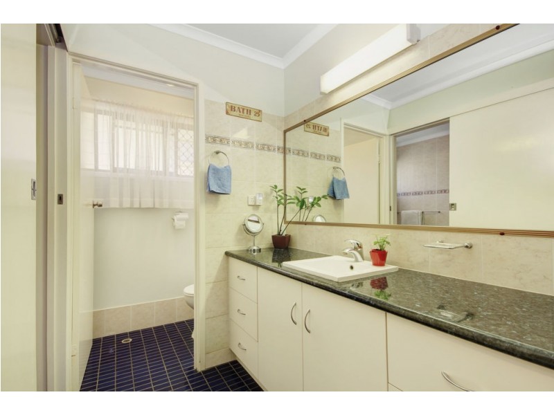 26 Vortigern Street, Carindale QLD 4152