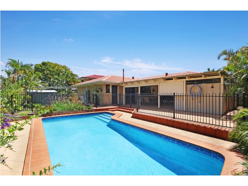 26 Vortigern Street, Carindale QLD 4152