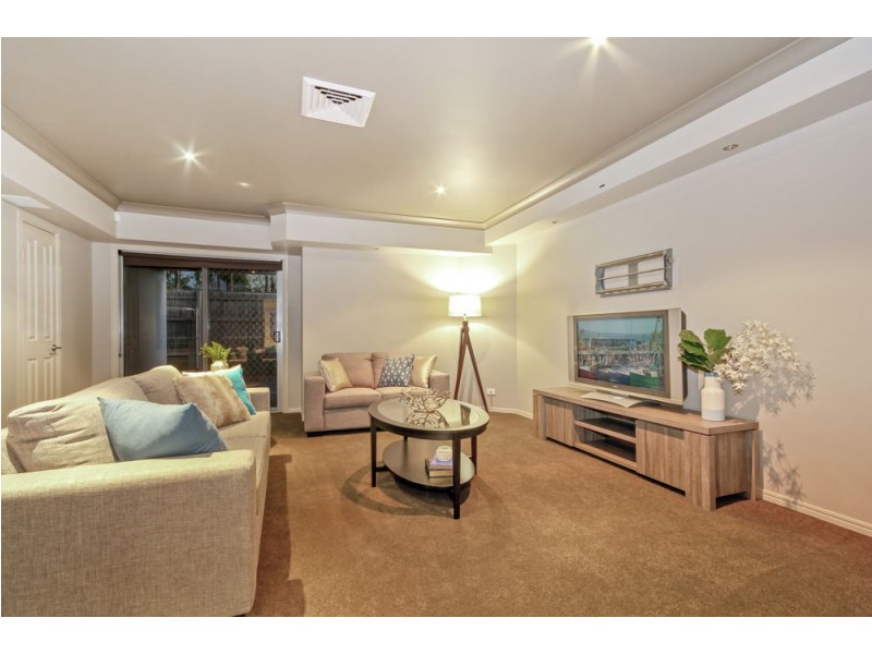 98 Hibiscus Close, Wishart QLD 4122