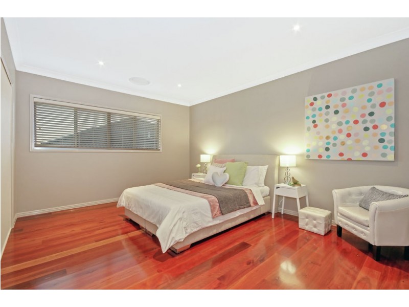 98 Hibiscus Close, Wishart QLD 4122