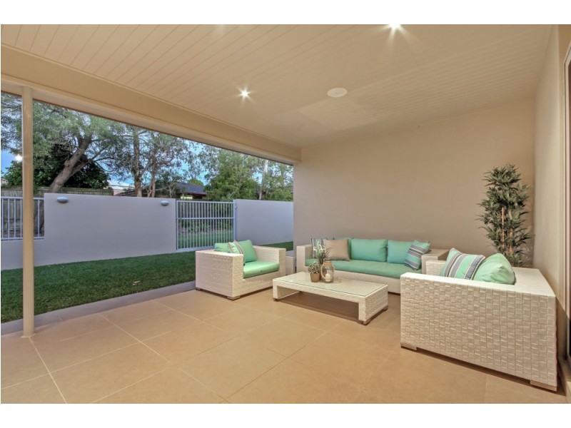 98 Hibiscus Close, Wishart QLD 4122