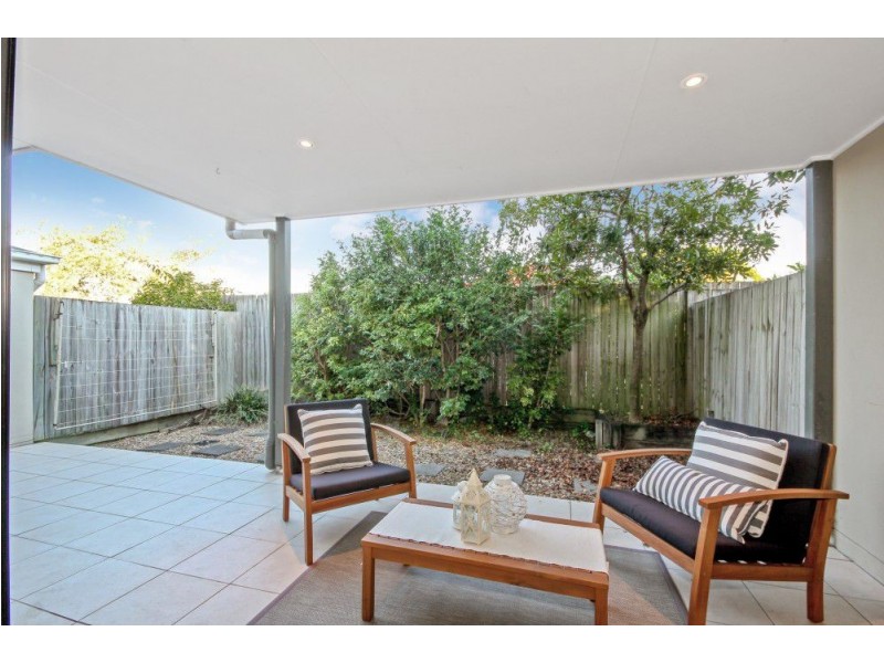 2/12 Cosgrove Street, Annerley QLD 4103