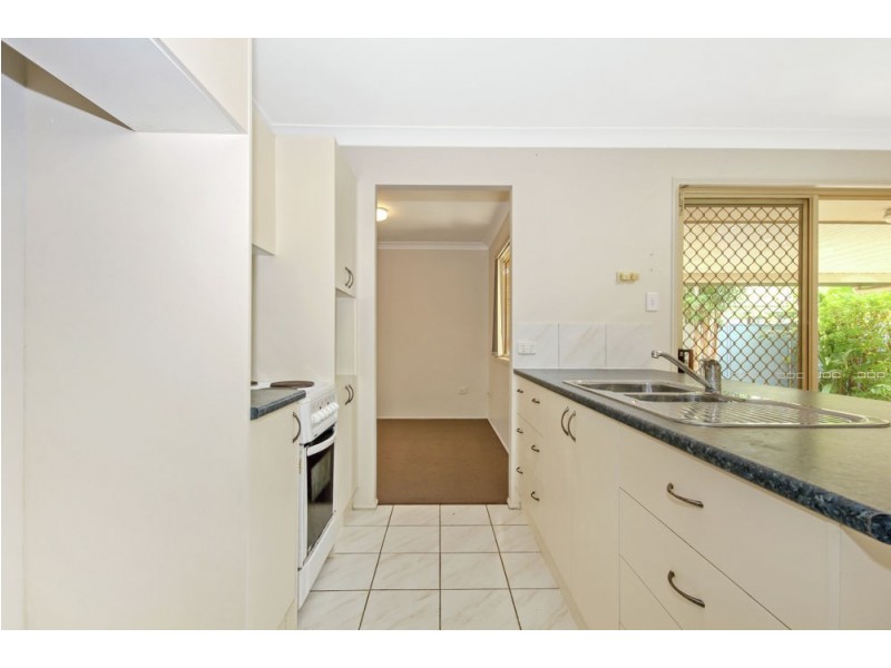 223 Stradbroke Avenue, Wynnum QLD 4178