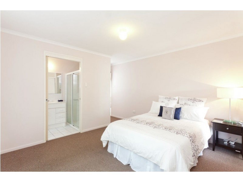 39 Dennis Street, Grange QLD 4051