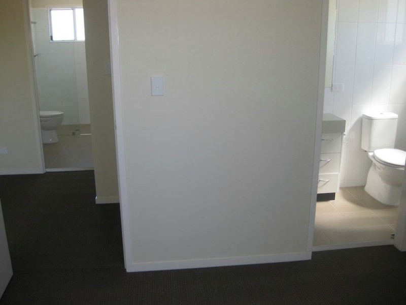 1/4 East Street, Camp Hill QLD 4152