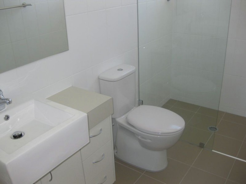 1/4 East Street, Camp Hill QLD 4152