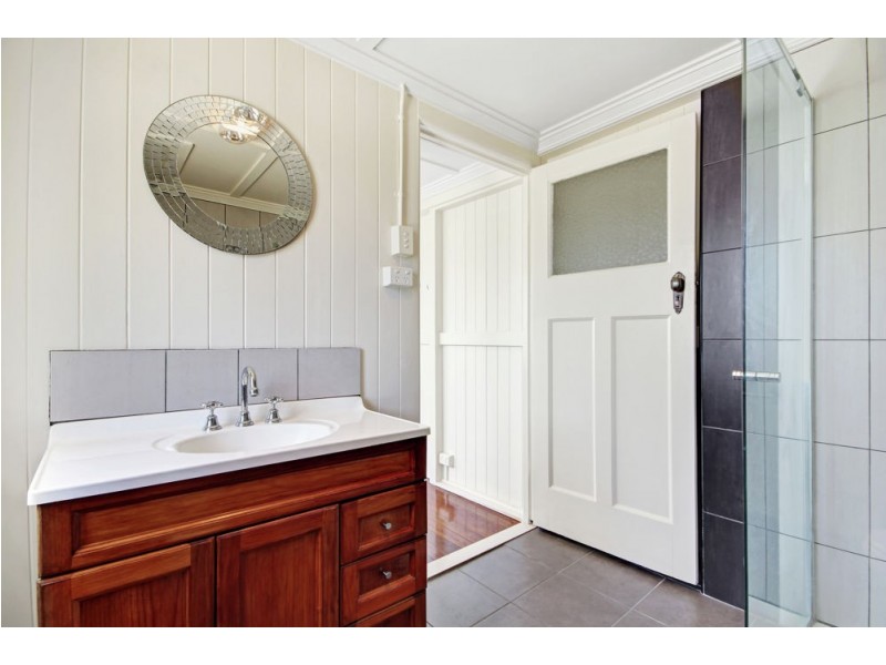 1A Palermo Street, Morningside QLD 4170