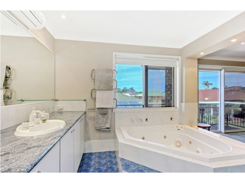 54 Pitt Street, Redland Bay QLD 4165
