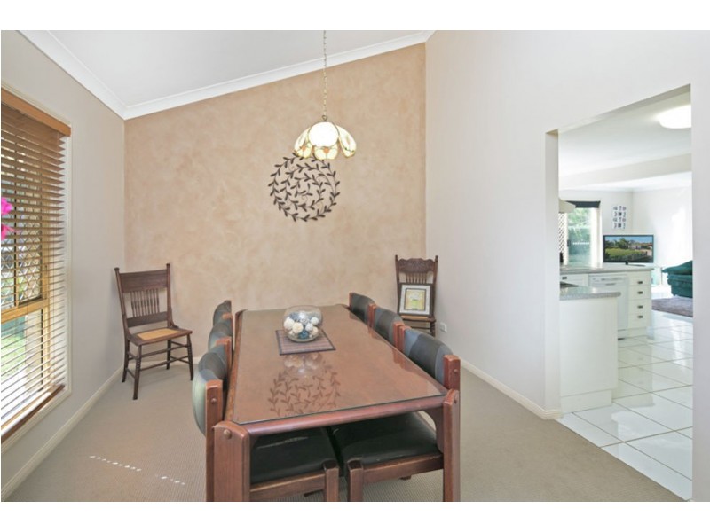 12 Ashwood Circuit, Birkdale QLD 4159