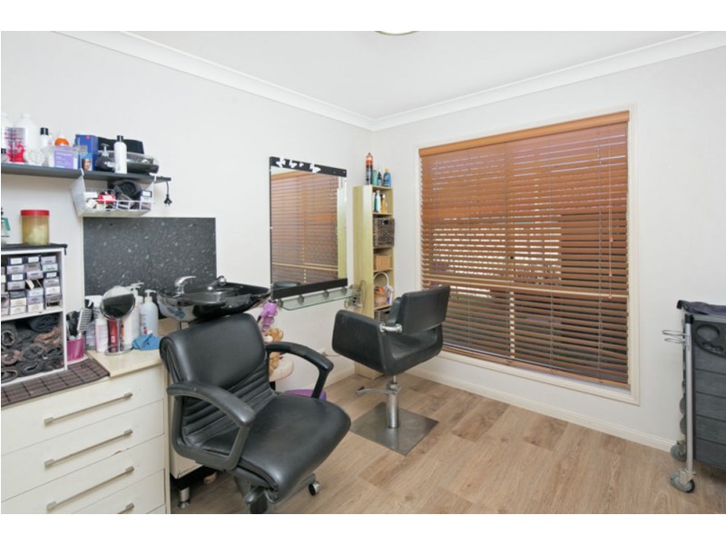 12 Ashwood Circuit, Birkdale QLD 4159