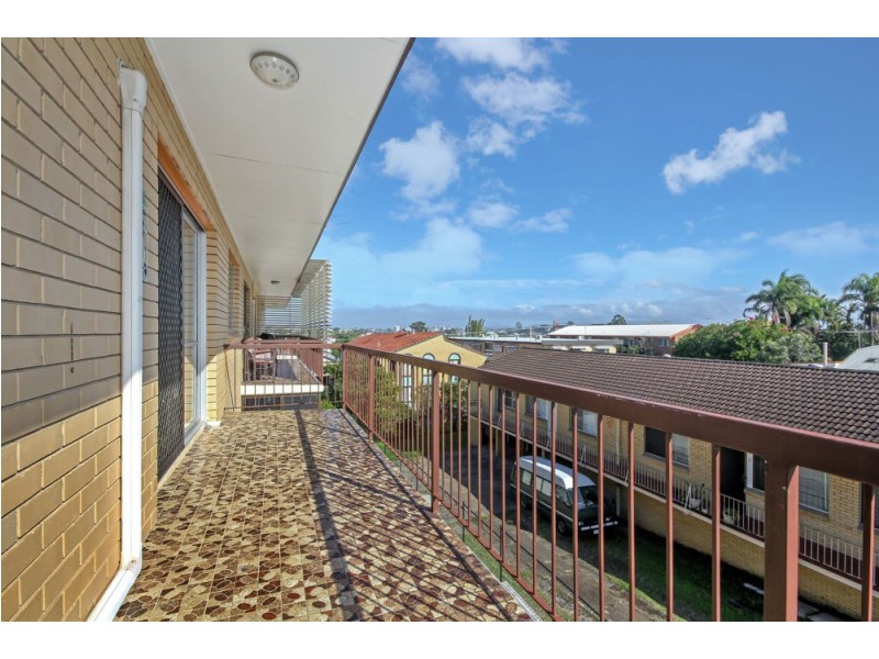 4/35 Amelia Street, Coorparoo QLD 4151