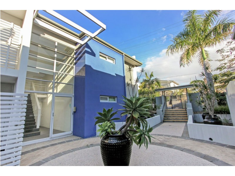 208/18 Richmond Road, Morningside QLD 4170