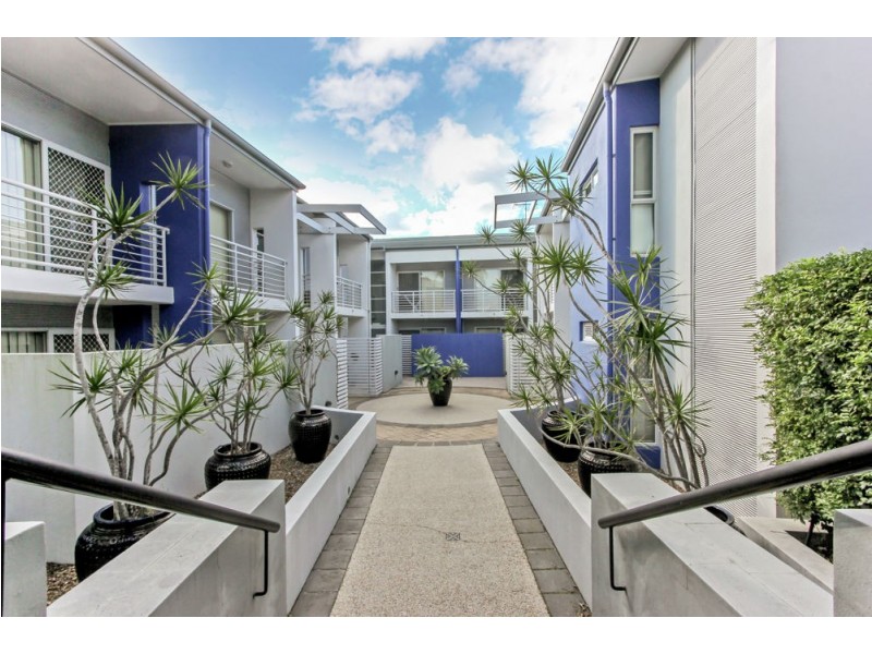 208/18 Richmond Road, Morningside QLD 4170