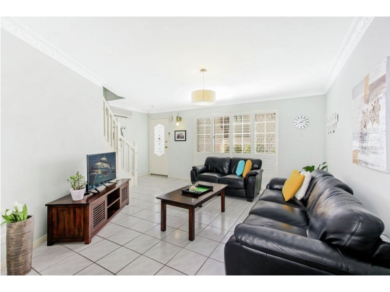 2/37 Cedar Street, Greenslopes QLD 4120