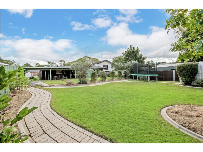 28 Cummin Street, Wishart QLD 4122