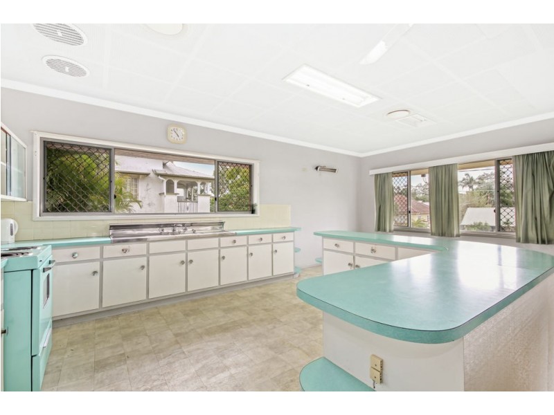 43 Lancaster Street, Coorparoo QLD 4151