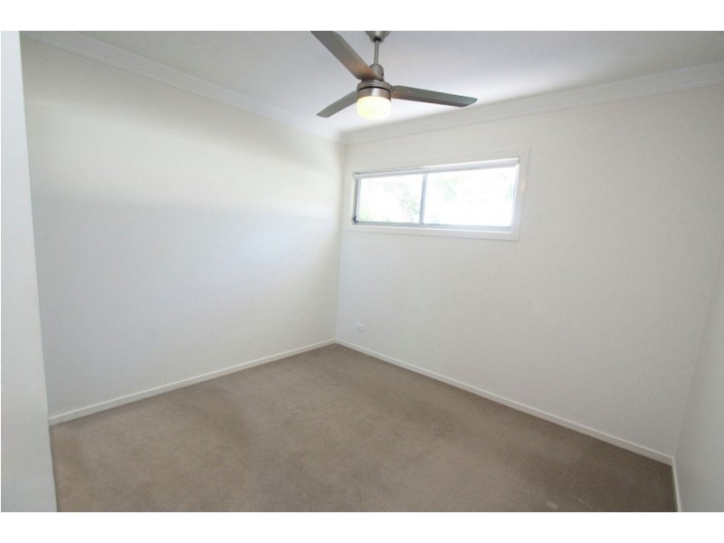 2/17 Hilltop Court, Carina QLD 4152