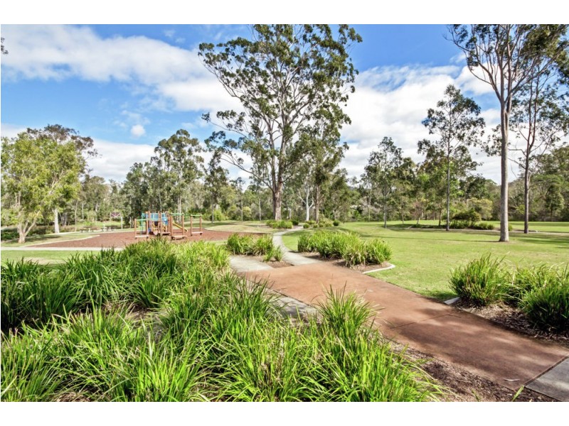 11 Oxenham Court, Augustine Heights QLD 4300