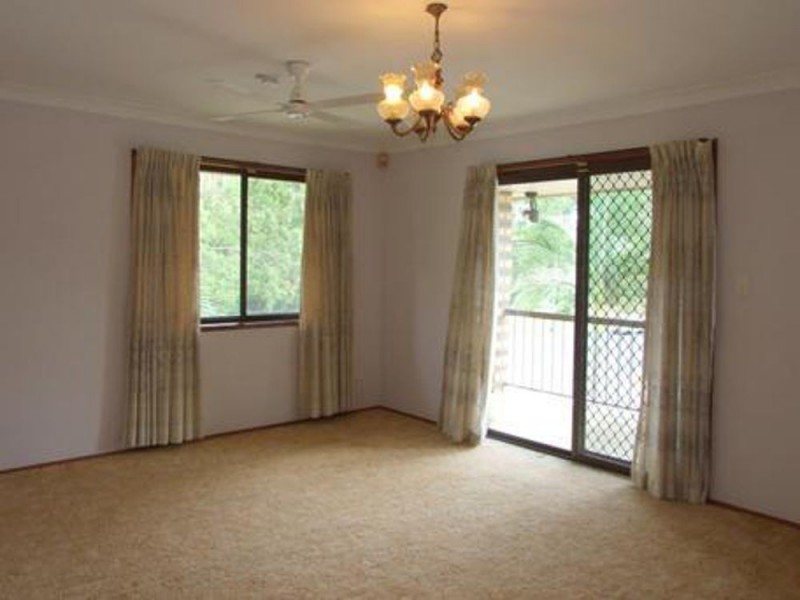 30 Vortigern Street, Carindale QLD 4152