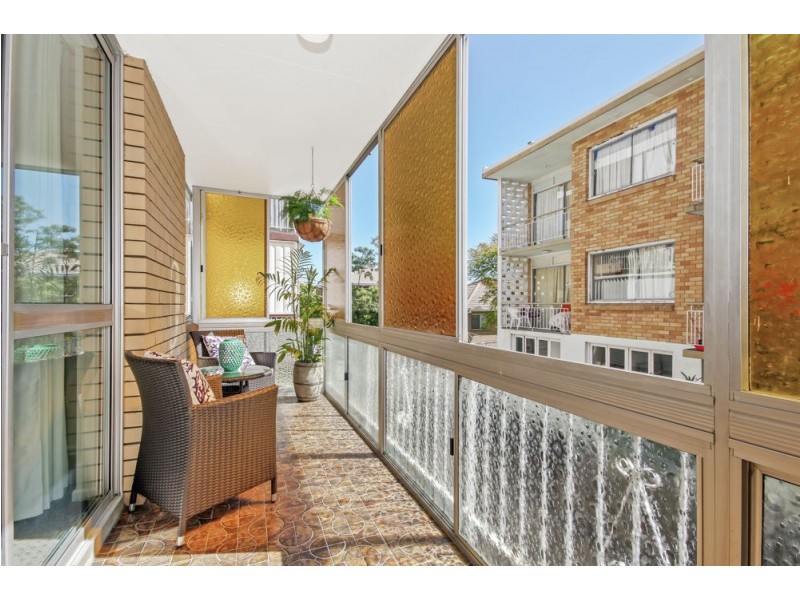 2/51 Rialto Street, Coorparoo QLD 4151