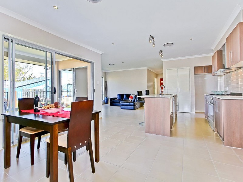 12 Doherty, Wakerley QLD 4154