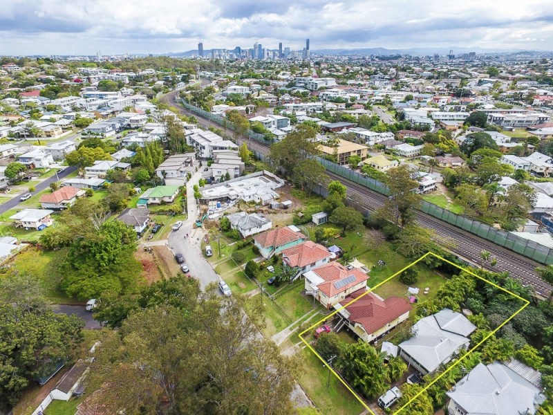 5&7 Bartlett Street, Morningside QLD 4170