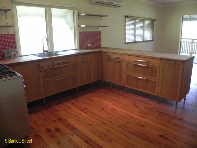 5&7 Bartlett Street, Morningside QLD 4170