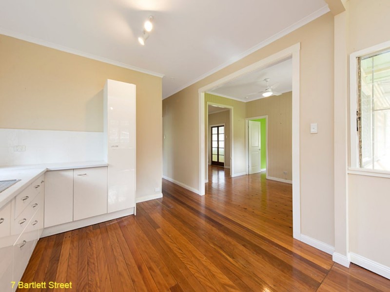 5&7 Bartlett Street, Morningside QLD 4170