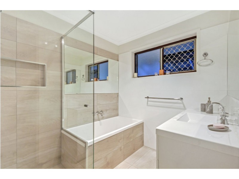 13 Kancoona Street, Rochedale South QLD 4123