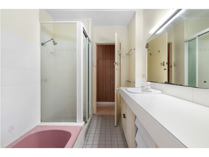 265 Oates Avenue, Holland Park QLD 4121