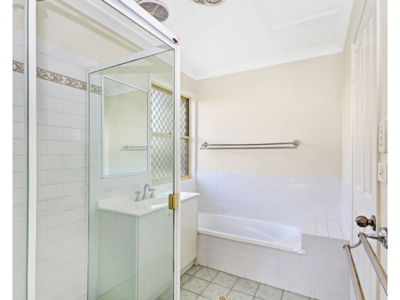 2/98 Ison Street, Morningside QLD 4170