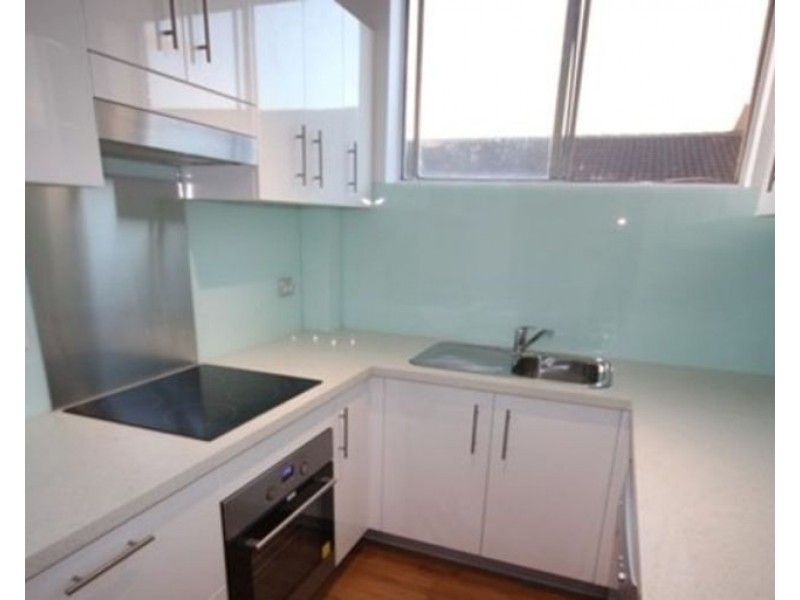 2/90 French Street, Coorparoo QLD 4151