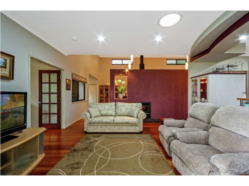 11 Bovingdon Street, Thorneside QLD 4158