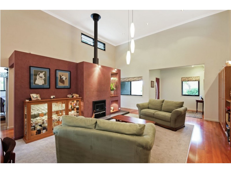 11 Bovingdon Street, Thorneside QLD 4158