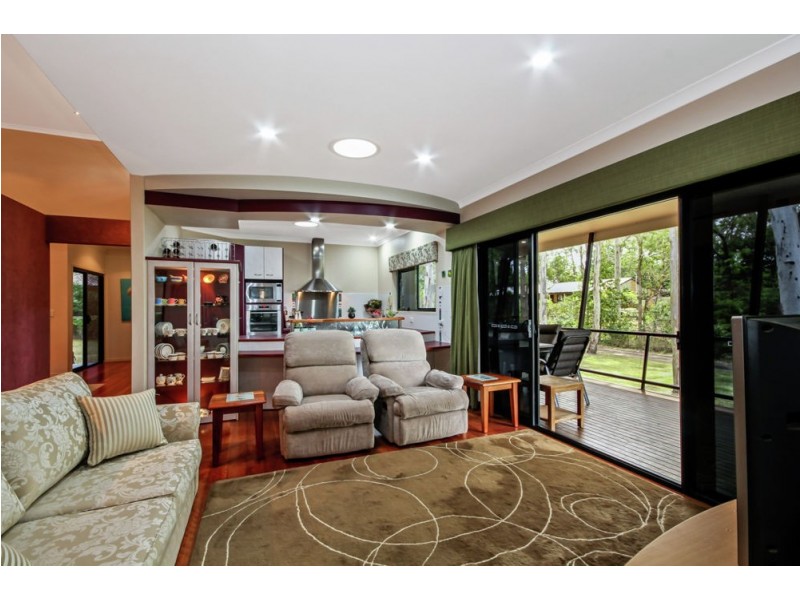 11 Bovingdon Street, Thorneside QLD 4158