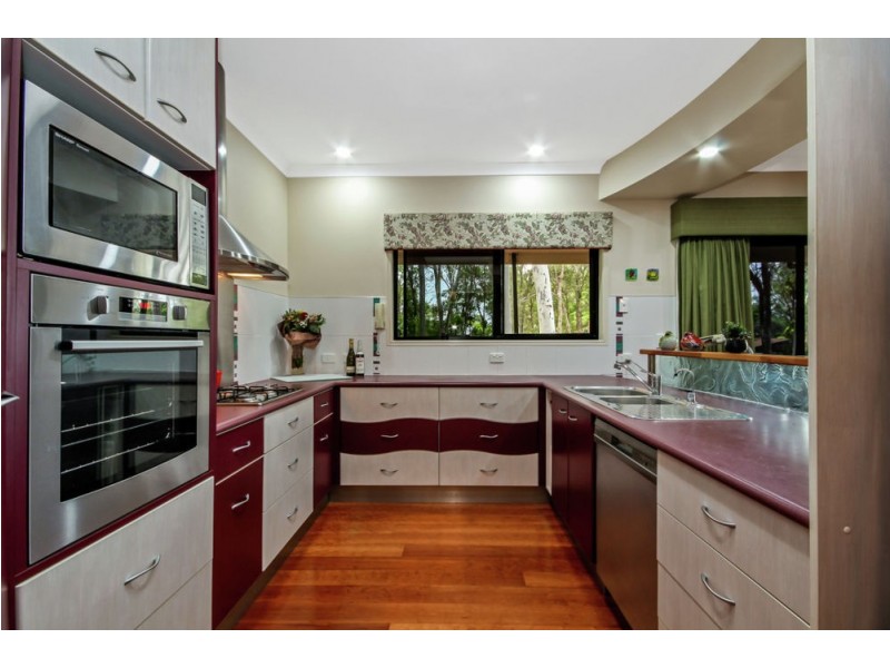 11 Bovingdon Street, Thorneside QLD 4158