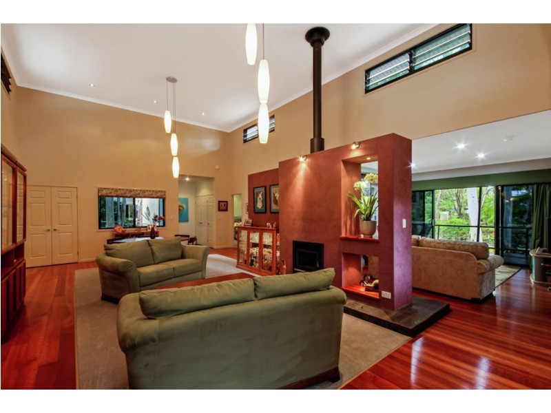 11 Bovingdon Street, Thorneside QLD 4158