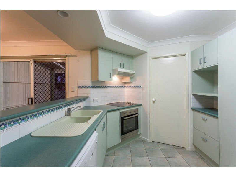 9/16 Hill Crescent, Carina Heights QLD 4152