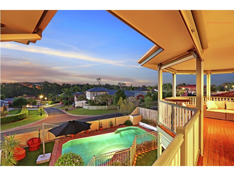 83 Delaney Circuit, Carindale QLD 4152