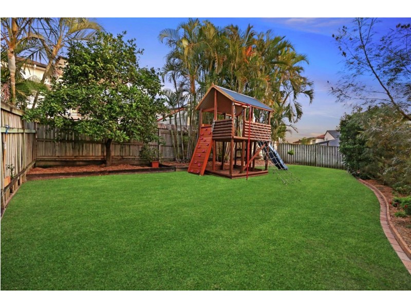 83 Delaney Circuit, Carindale QLD 4152